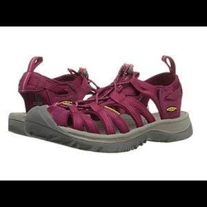 Women’s Keen hiking/water shoe